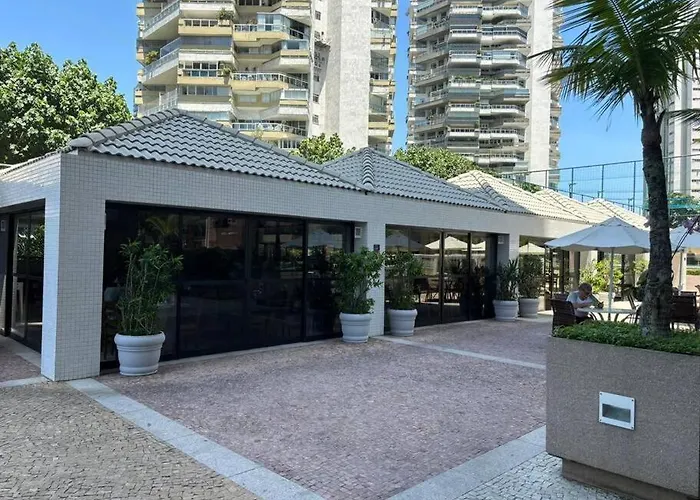 Belo Apartamento Praia Barra Da Tijuca -Acolhedor E Confortavel -